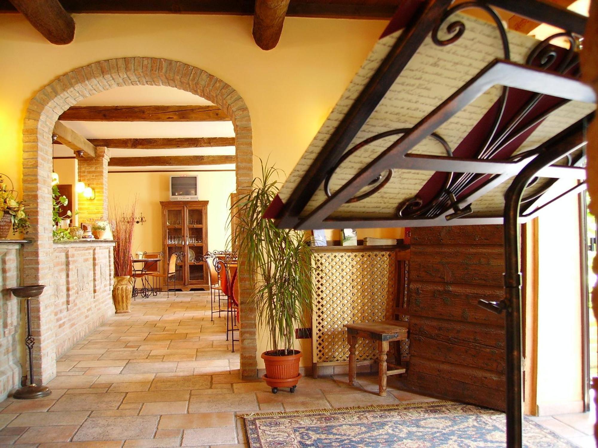 Hotel Antico Casale Vigarano Mainarda Екстер'єр фото