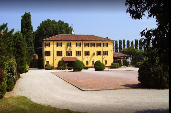 Hotel Antico Casale Vigarano Mainarda Екстер'єр фото