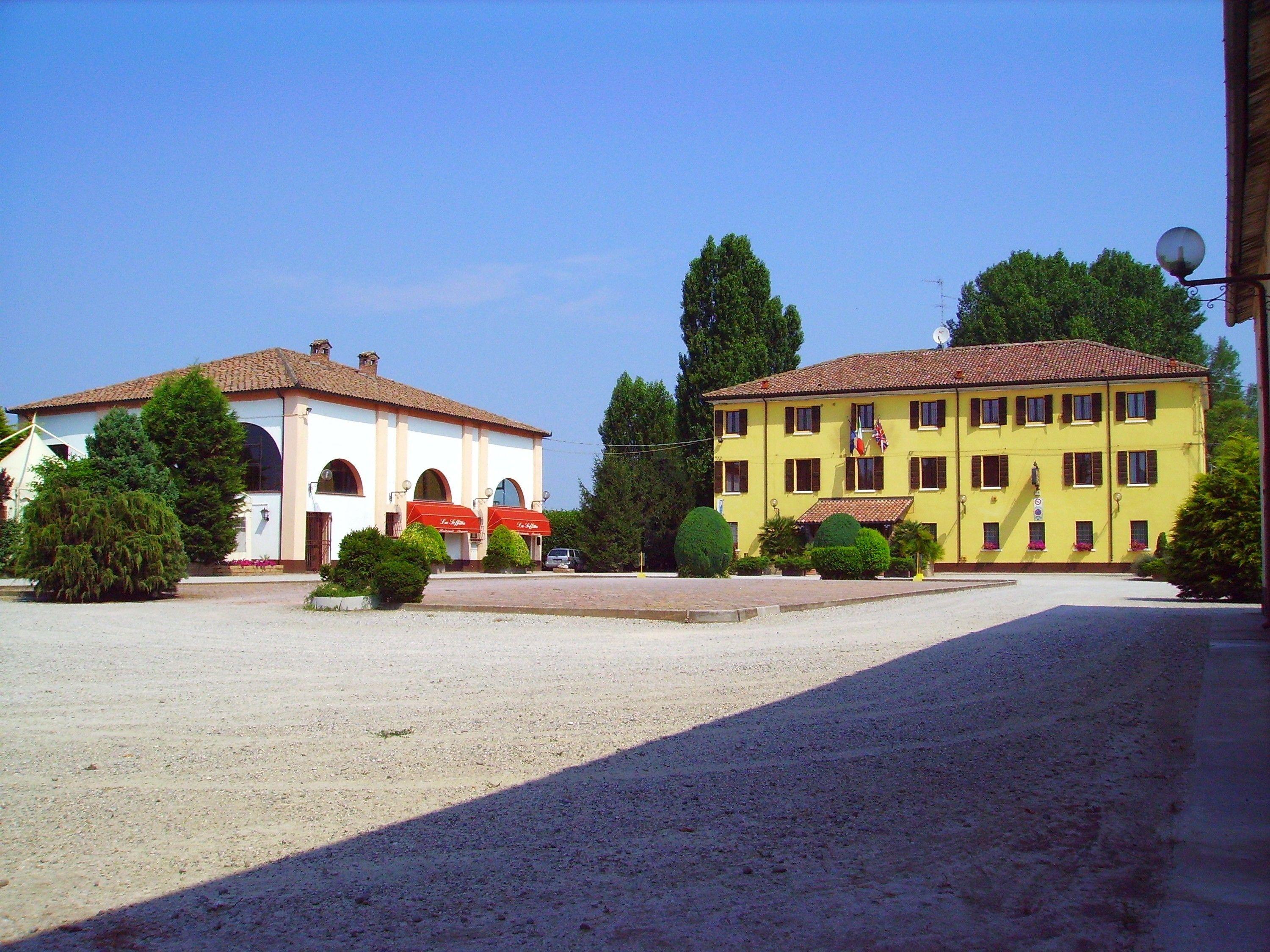 Hotel Antico Casale Vigarano Mainarda Екстер'єр фото