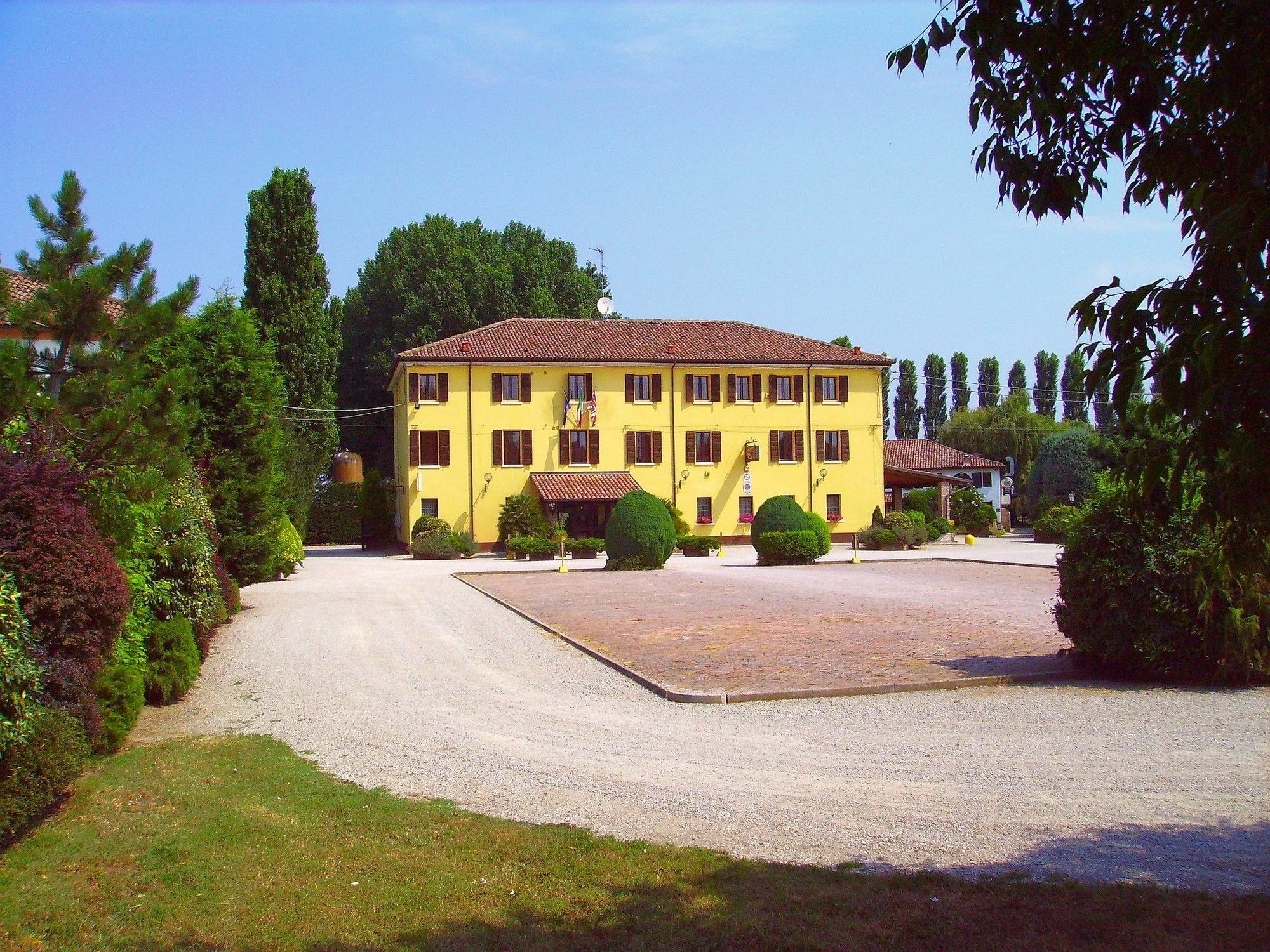Hotel Antico Casale Vigarano Mainarda Екстер'єр фото